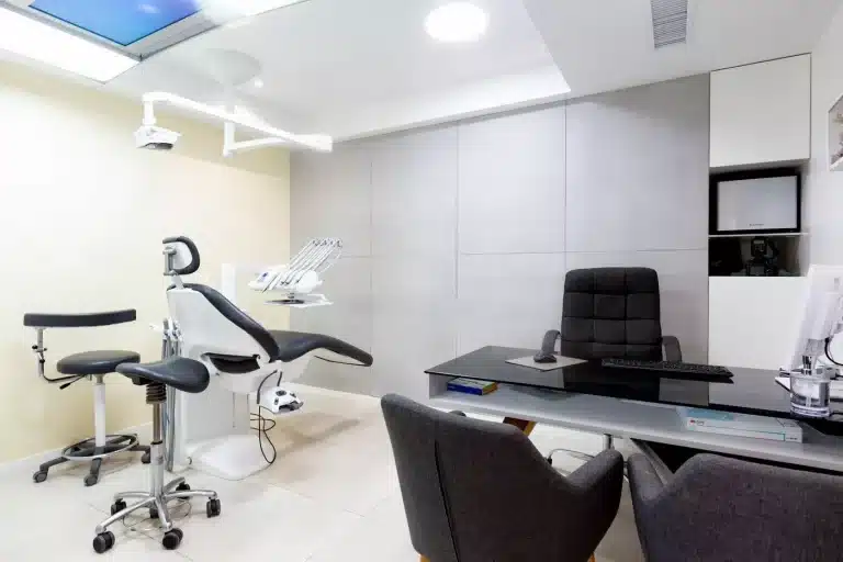 Smile Clinic Endodontiste dentiste